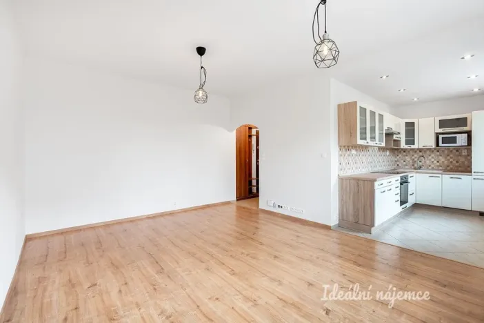 Pronájem bytu 2+kk, Praha - Záběhlice, Choceradská, 53 m2