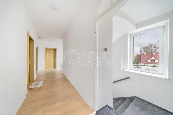 Prodej apartmánu, Doksy, Komenského, 426 m2