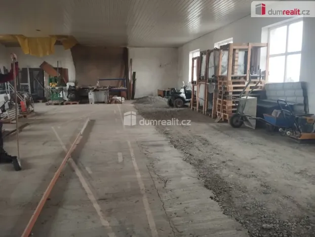 Prodej komerční nemovitosti, Bohaterów 1B, 48-130 Nasiedle, Polsko, 1150 m2