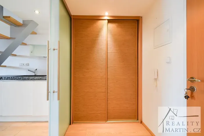Prodej bytu 1+1, Praha, Bartoškova, 62 m2