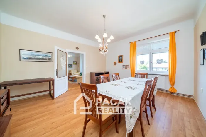 Prodej rodinného domu, Tršice, 1000 m2