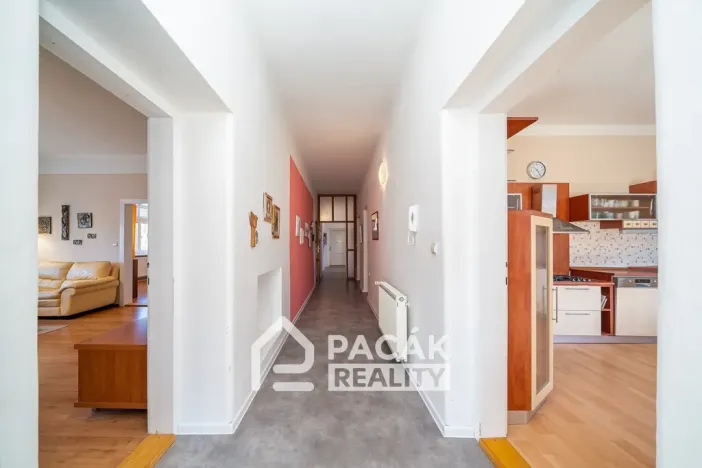 Prodej rodinného domu, Tršice, 1000 m2