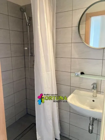 Pronájem bytu 2+kk, České Budějovice, Dr. Stejskala, 47 m2