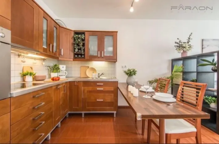 Pronájem bytu 2+kk, Praha - Vysočany, Pod Harfou, 54 m2