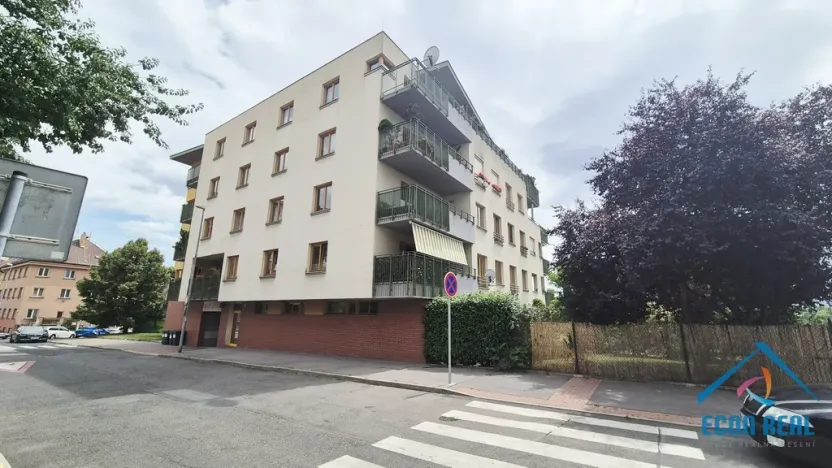 Pronájem bytu 3+kk, Praha - Libeň, Krejčího, 78 m2