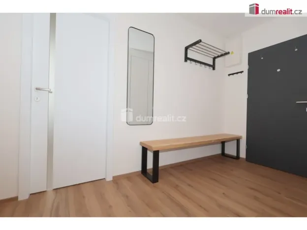 Pronájem bytu 2+kk, Praha - Prosek, Veltruská, 60 m2