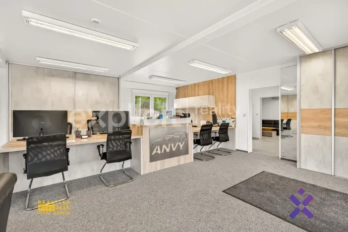 Prodej obchodního prostoru, Biskupice, 4600 m2