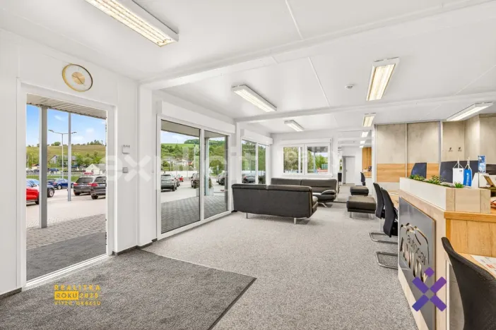 Prodej obchodního prostoru, Biskupice, 4600 m2
