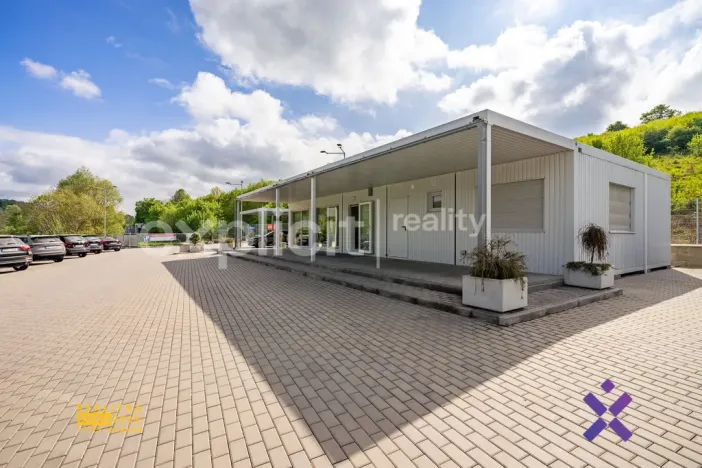 Prodej obchodního prostoru, Biskupice, 4600 m2