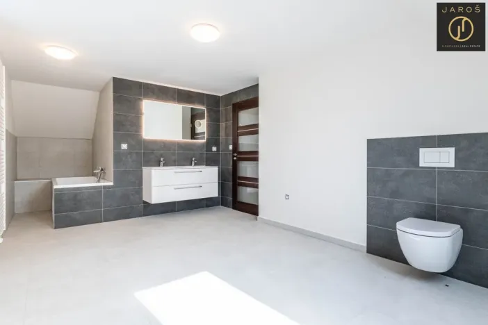 Prodej rodinného domu, Kladno, Svépomoc, 209 m2