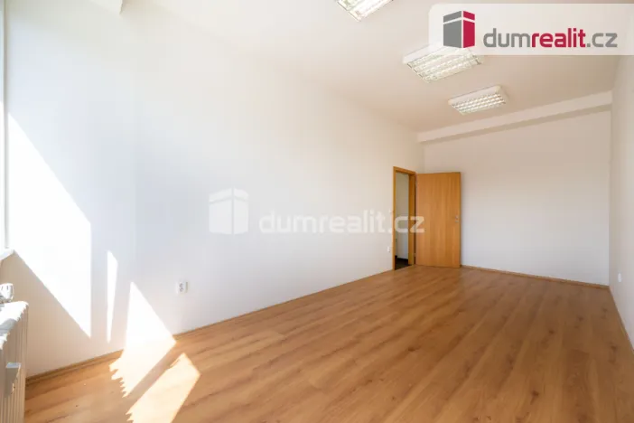 Pronájem kanceláře, České Budějovice - České Budějovice 6, Novohradská, 30 m2