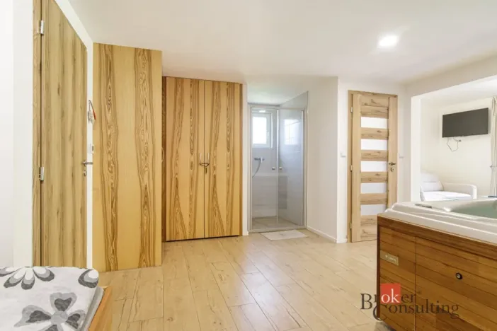 Prodej chalupy, Karolinka, Raťkov, 250 m2