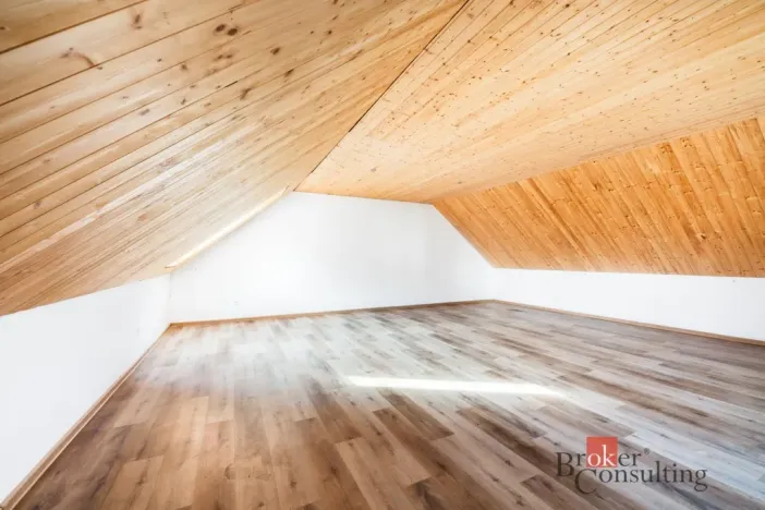 Prodej bytu 2+kk, Hoštice, 76 m2