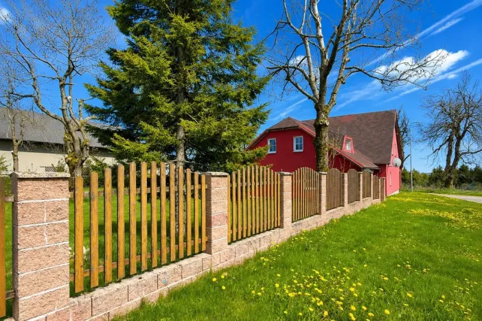 Prodej rodinného domu, Hora Svatého Šebestiána, 295 m2