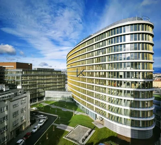 Pronájem komerční nemovitosti, Praha - Nusle, Pikrtova, 1070 m2