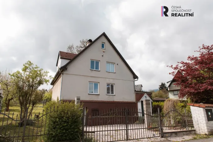 Prodej rodinného domu, Liberec - Liberec VIII-Dolní Hanychov, Bajkalská, 180 m2