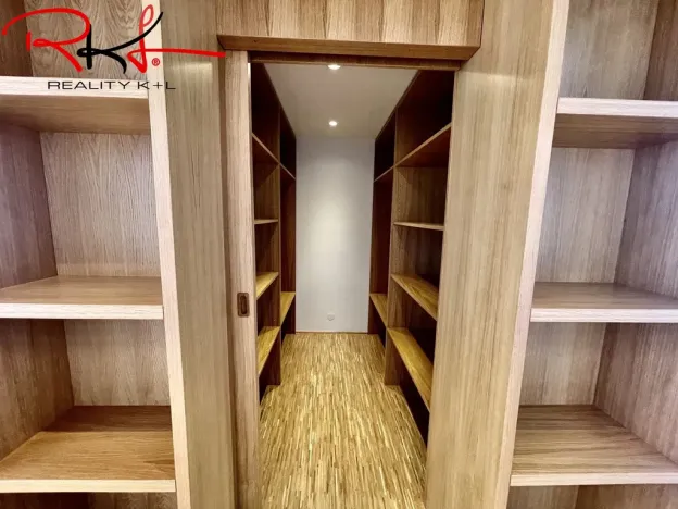 Pronájem bytu 6+kk a větší, Praha, Ovenecká, 265 m2