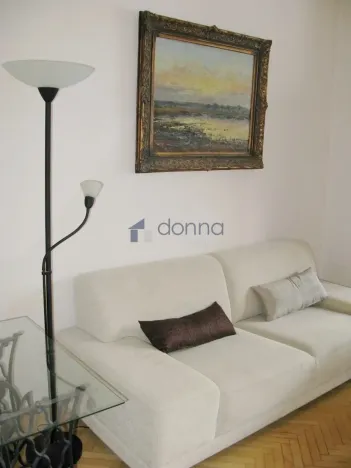 Pronájem bytu 2+1, Praha, Václavská, 68 m2