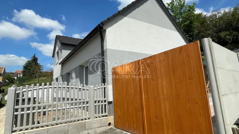 Prodej rodinného domu, Zvoleněves, 81 m2
