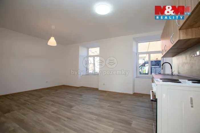 Pronájem bytu 2+kk, Jindřichův Hradec - Jindřichův Hradec III, Václavská, 55 m2