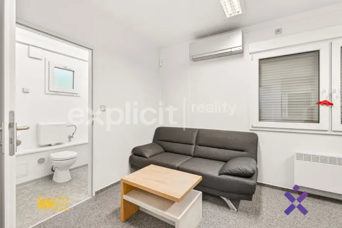 Prodej komerčního pozemku, Biskupice, 4600 m2