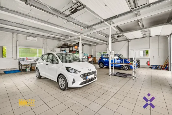Prodej komerčního pozemku, Biskupice, 4600 m2