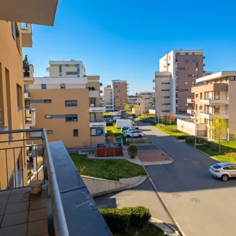 Pronájem bytu 1+kk, Praha, Freiwaldova, 37 m2