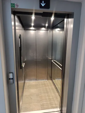 Pronájem bytu 1+kk, Praha, Freiwaldova, 37 m2