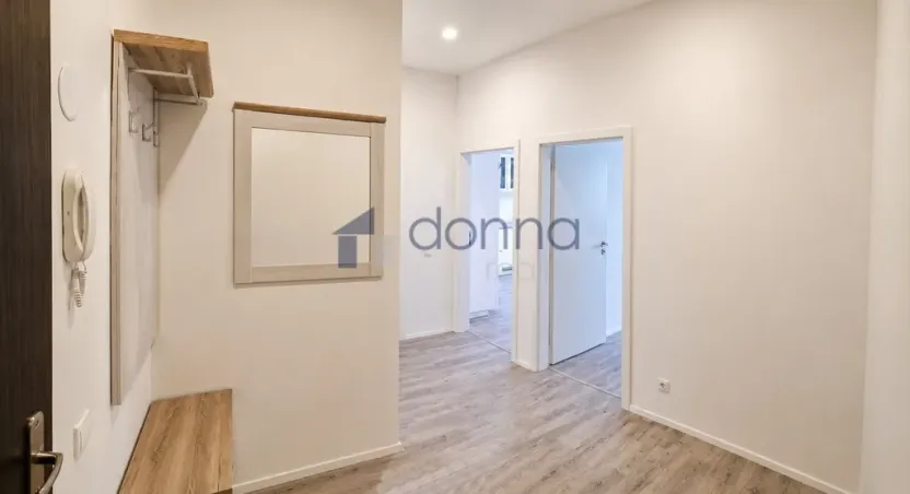 Pronájem bytu 2+kk, Praha, Sámova, 49 m2