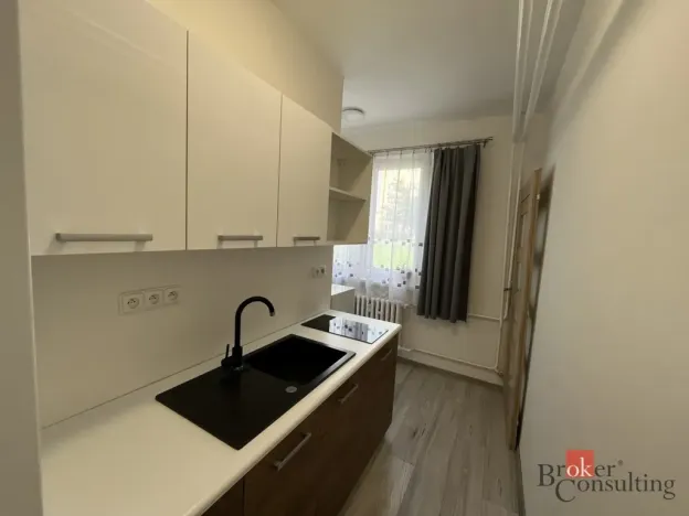 Pronájem bytu 1+1, Chodov, Příční, 35 m2
