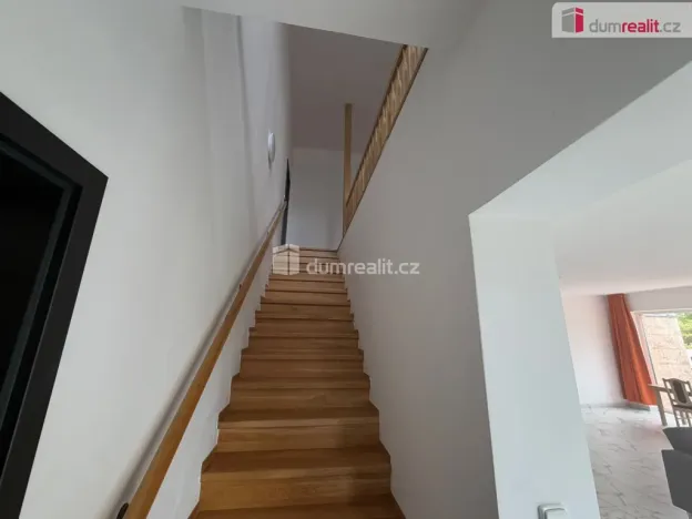 Pronájem rodinného domu, Velká Hleďsebe, U Moštárny, 160 m2