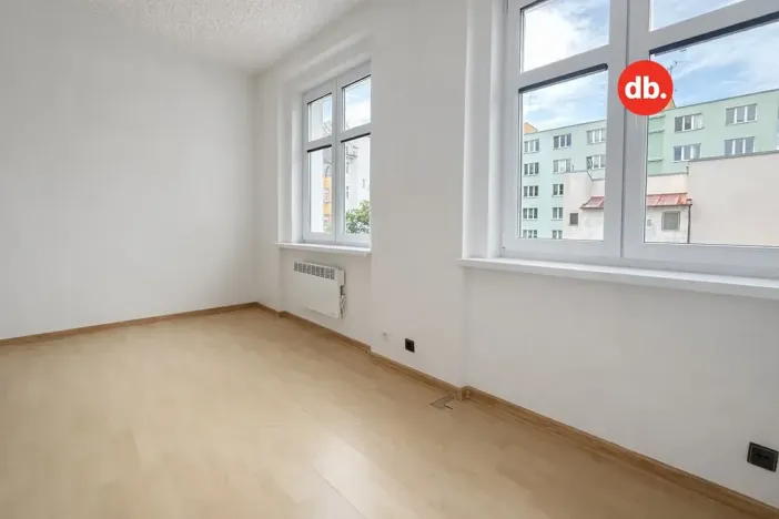 Prodej bytu 2+1, Karlovy Vary, Sokolovská, 77 m2