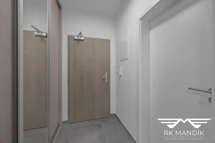 Pronájem bytu 2+kk, Praha - Vysočany, Gerstelova, 48 m2