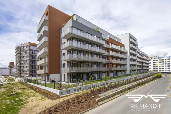 Pronájem bytu 2+kk, Praha - Vysočany, Gerstelova, 48 m2