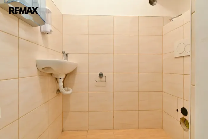 Pronájem obchodního prostoru, Třebechovice pod Orebem, Masarykovo náměstí, 126 m2