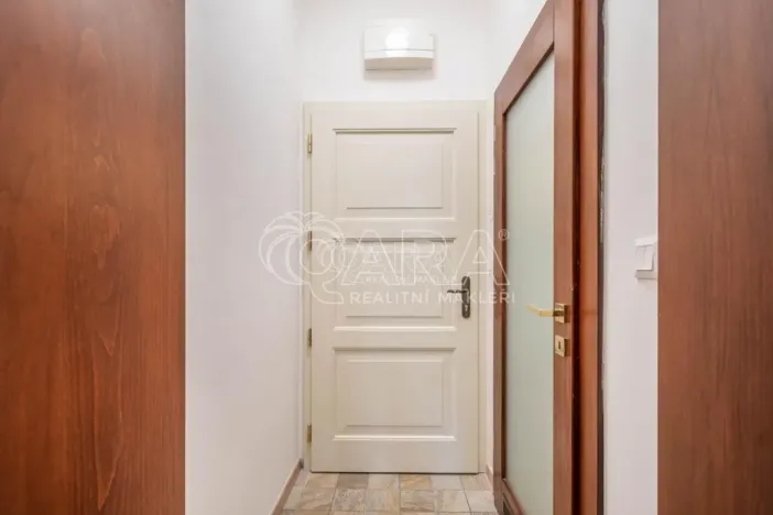 Pronájem bytu 1+kk, Praha - Strašnice, U hráze, 21 m2