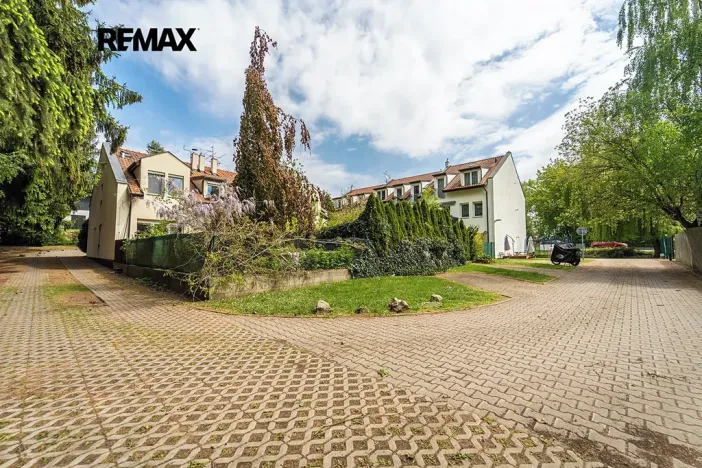 Prodej bytu 2+kk, Kamenice, Jednosměrná, 72 m2