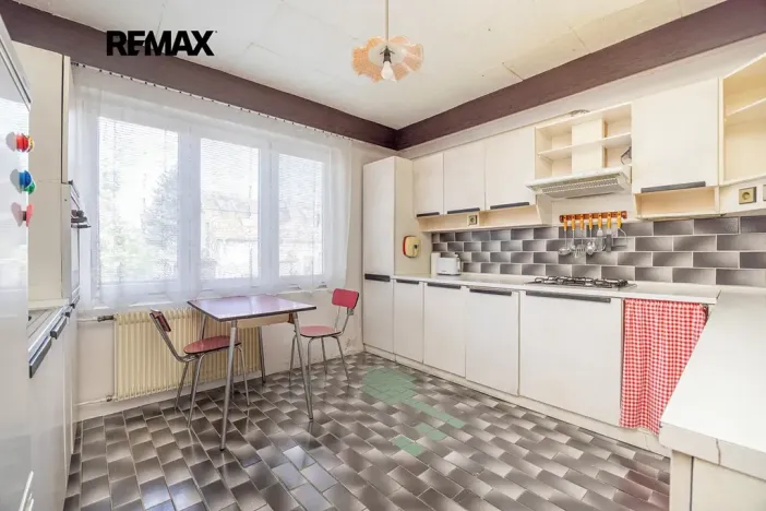 Prodej rodinného domu, Praha - Sobín, Brňovská, 215 m2