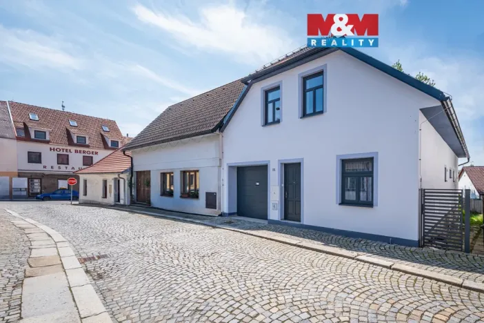 Prodej rodinného domu, Kamenice nad Lipou, Dobšova, 210 m2