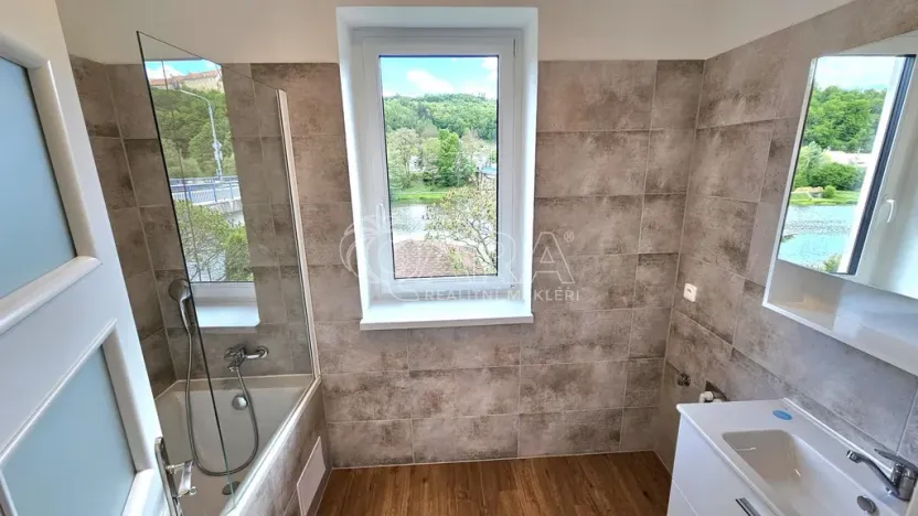 Pronájem bytu 2+1, Nižbor, Berounská, 58 m2