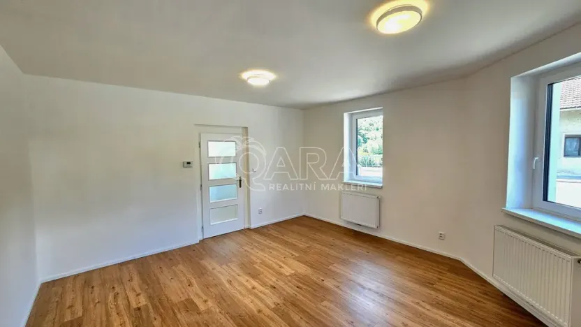 Pronájem bytu 2+1, Nižbor, Berounská, 58 m2