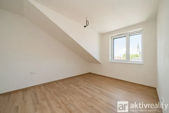 Pronájem bytu 2+kk, Ovčáry, Na Bulánce, 62 m2