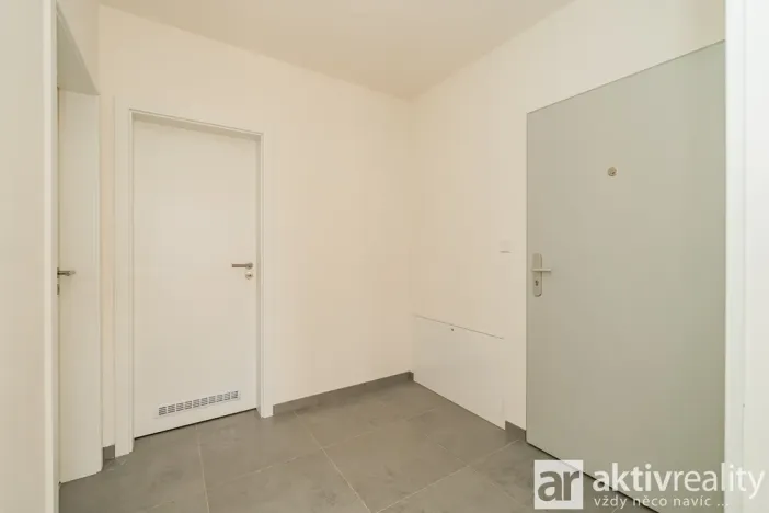 Pronájem bytu 2+kk, Ovčáry, Na Bulánce, 62 m2