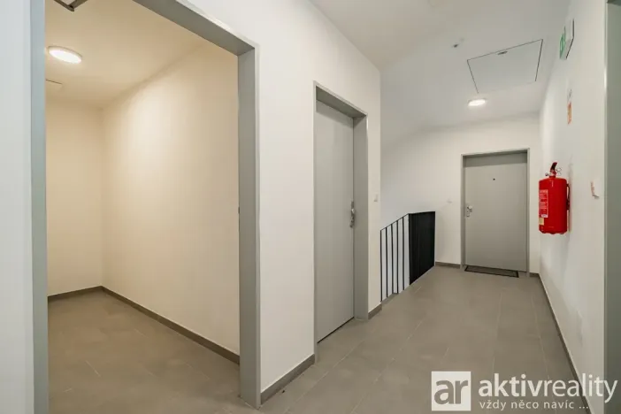 Pronájem bytu 2+kk, Ovčáry, Na Bulánce, 62 m2