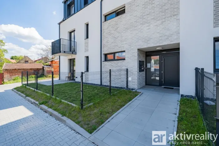 Pronájem bytu 2+kk, Ovčáry, Na Bulánce, 62 m2