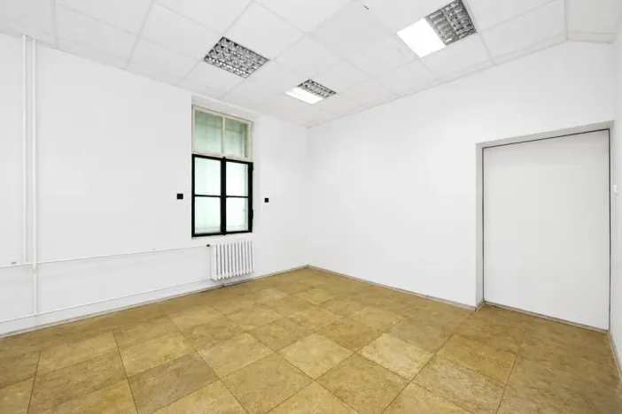 Pronájem restaurace, Hradec Králové, Pospíšilova, 159 m2