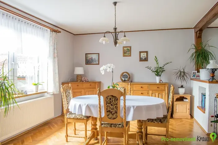 Prodej rodinného domu, Osek, 192 m2