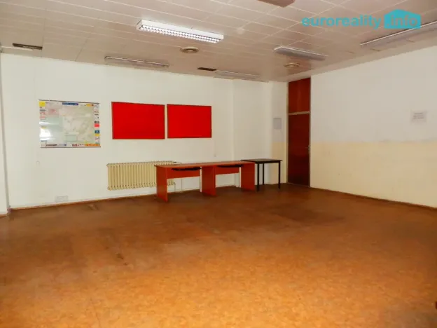 Pronájem obchodního prostoru, Praha - Stodůlky, Mukařovského, 735 m2