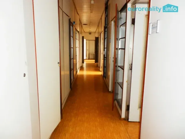 Pronájem obchodního prostoru, Praha - Stodůlky, Mukařovského, 735 m2