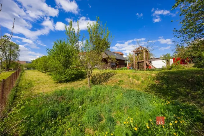 Prodej pozemku pro bydlení, Trnov, 1267 m2
